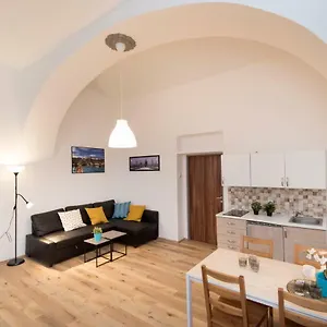 Near Wenceslas Square Apartment Prag